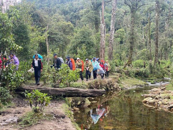 2 days fansipan hiking 4 | LIM Vietnam Travel