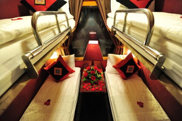 Chapa Train 5 | LIM Vietnam Travel