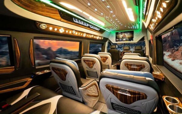 Hanoi to Sapa Limousine 9 Seats 26 Eco 9 | LIM Vietnam Travel