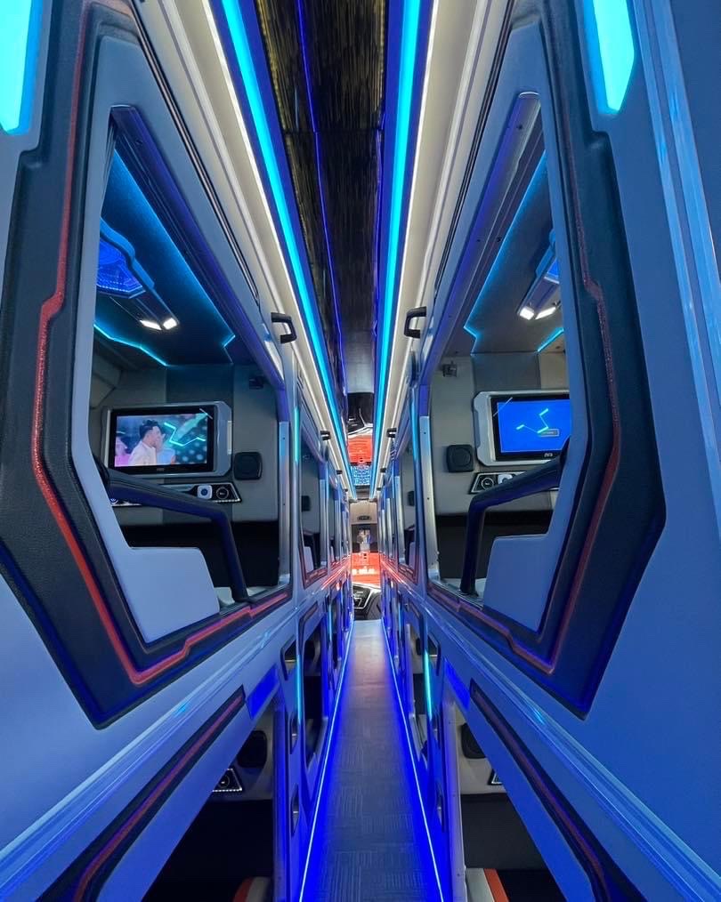 Sapa Group Bus 6 Sapa Group Bus - Image 6