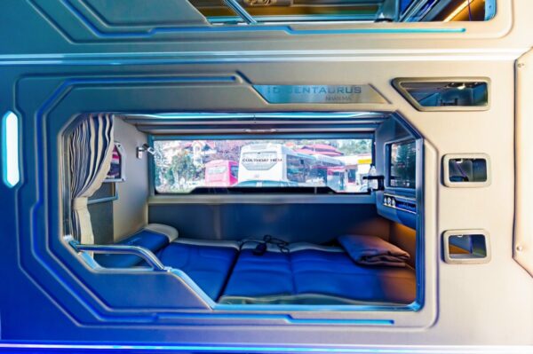 Sapa Group Bus 18 Group Bus 9 | LIM Vietnam Travel