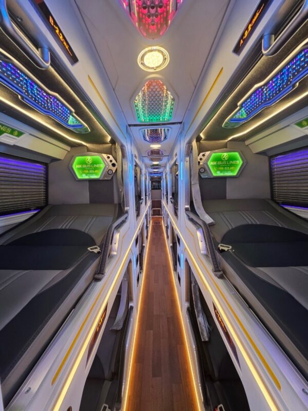 HK OPEN TOUR BUS 6 | LIM Vietnam Travel