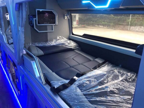 bus sapa ninh binh 3 | LIM Vietnam Travel