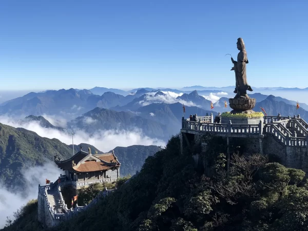 fansipan hiking sapa 8 | LIM Vietnam Travel