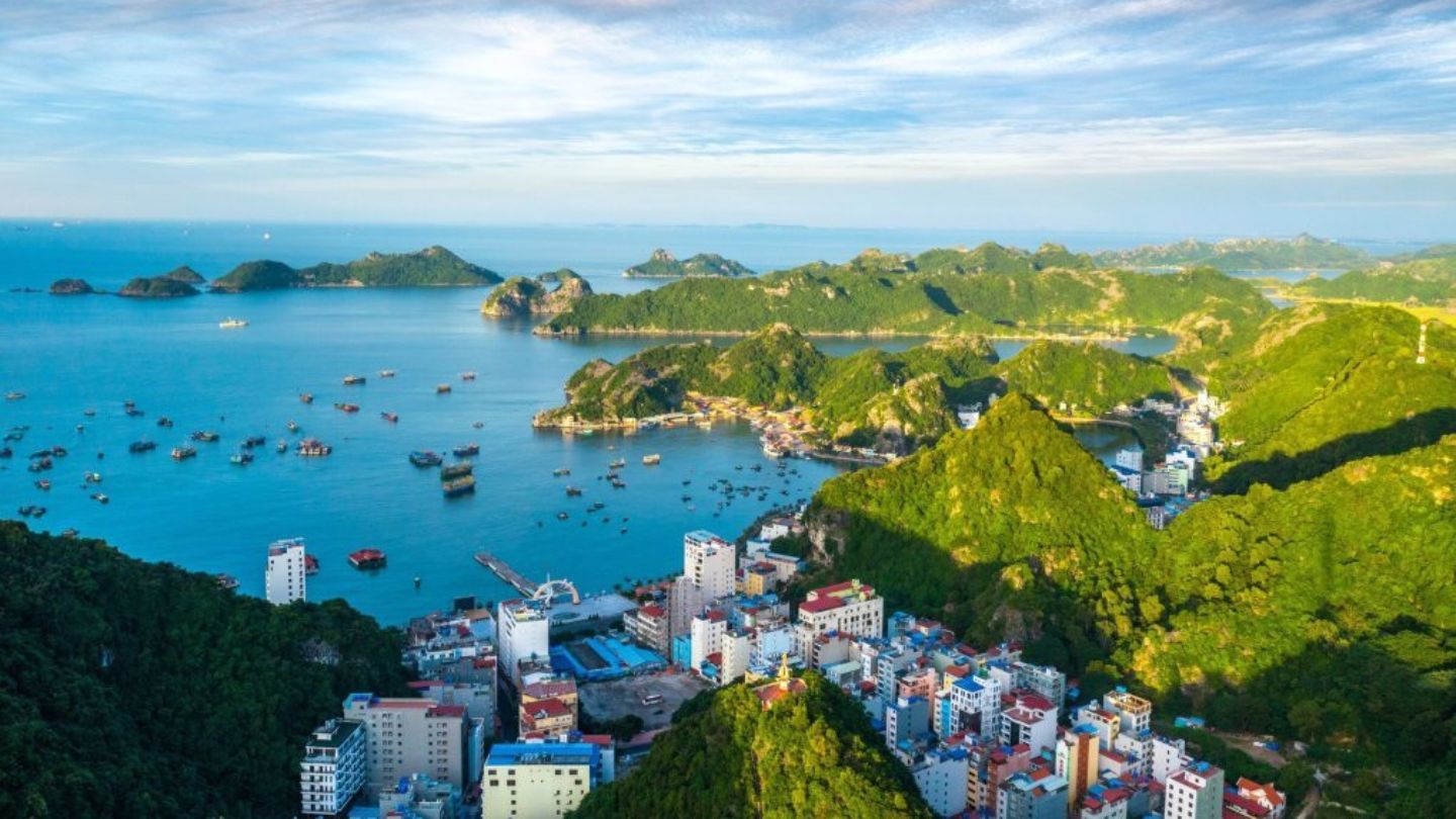 Some exciting activities in Halong Bay