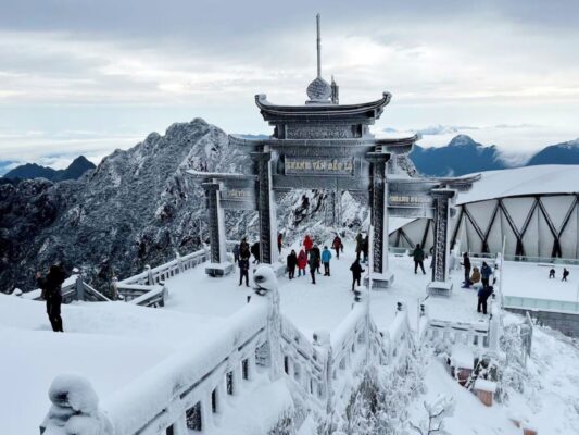 Discover Sapa Weather in December's ethereal fog