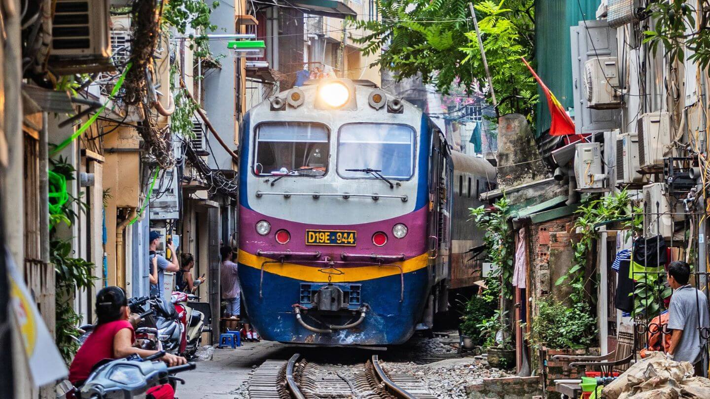 Halong Bay weather in November for tourists