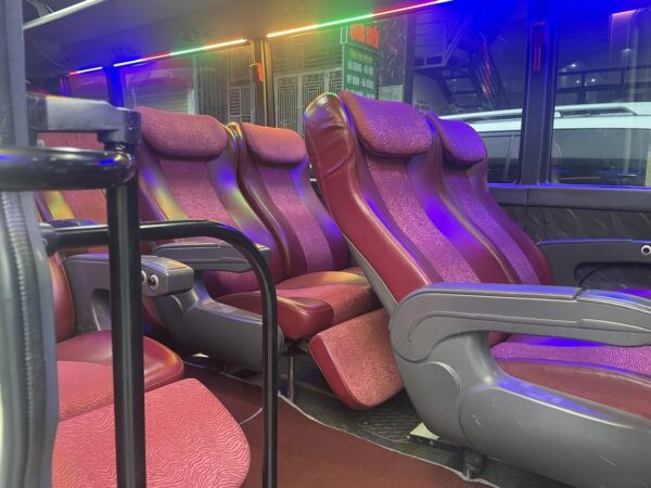 QT LIMOUSINE 3 | LIM Vietnam Travel