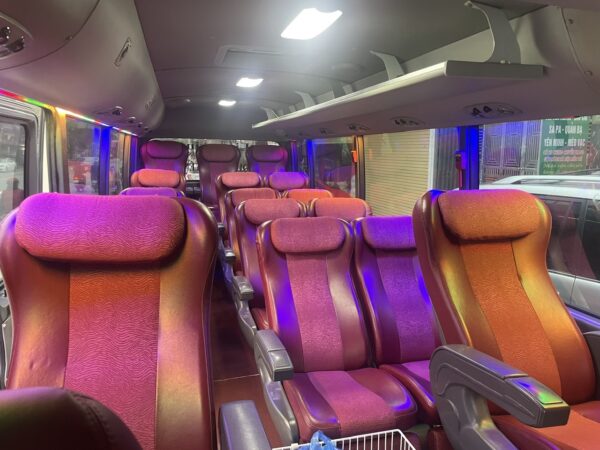 QT LIMOUSINE 7 | LIM Vietnam Travel