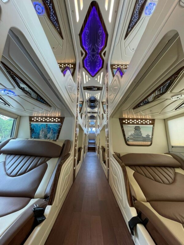 QUANG NGHI BUS HN HG 1 | LIM Vietnam Travel