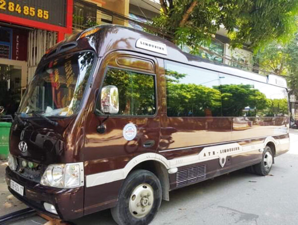Quang Nghi Limousine 2 | LIM Vietnam Travel